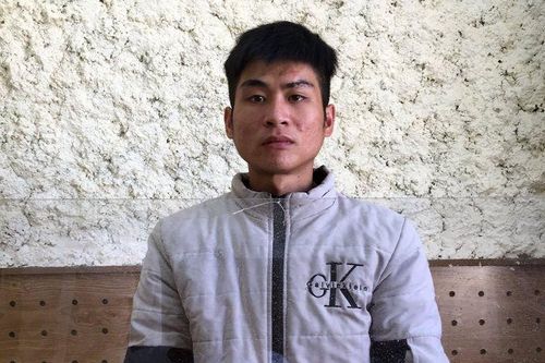 Lén chụp ảnh nhạy cảm của học viên để đe dọa tống tiền
