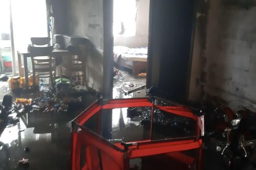 Cháy chung cư ở TP Hồ Chí Minh, hai người bị ngạt khói nhập viện