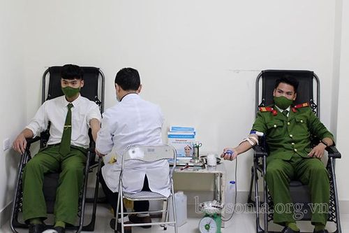 Công an Sơn La kịp thời hiến máu cứu bệnh nhân đang nguy kịch
