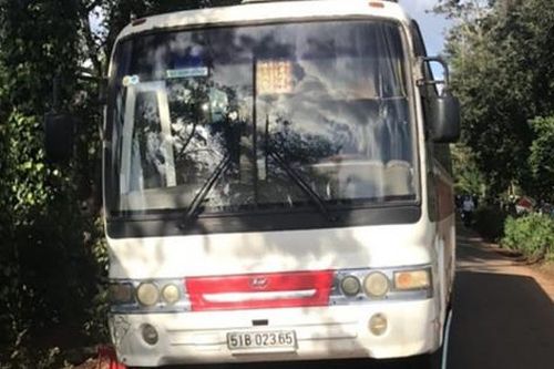 Thông tin mới vụ tài xế xe đưa đón học sinh làm rơi bé lớp 6 xuống đường tử vong