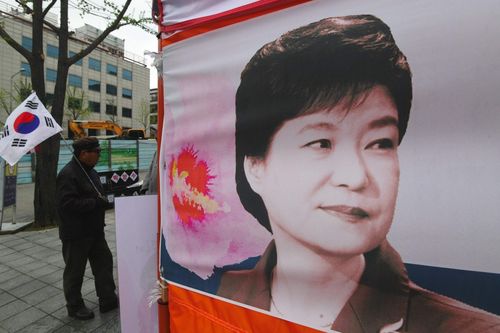 Đồn đoán đằng sau việc đặc xá cựu Tổng thống Park Geun Hye
