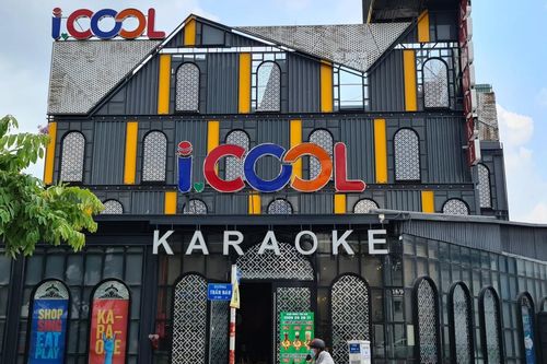 Khi nào TP.HCM mở lại karaoke?