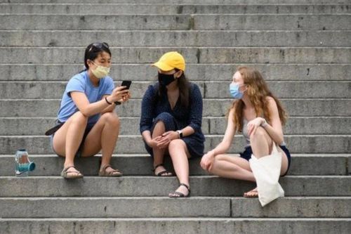 Tình bạn rạn nứt vì đại dịch