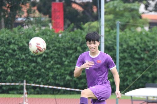Tuyển Việt Nam lấy lại tinh thần trước lần tái đấu Thái Lan