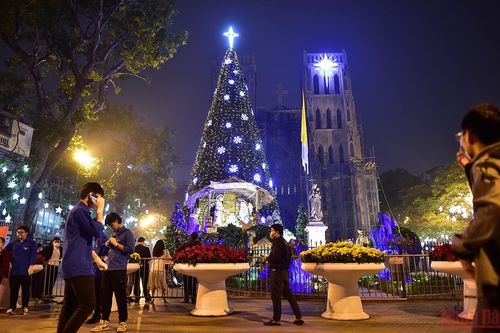 Giáng sinh yên bình trên mọi miền đất nước