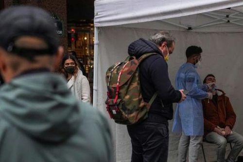 Biến thể Omicron làm giảm một nửa tăng trưởng kinh tế toàn cầu quý IV
