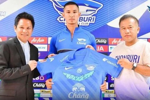 Cháu Quốc vương Brunei đầu quân cho CLB Thái Lan