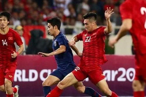 Tập đoàn APEC treo thưởng 3,7 tỷ đồng cho đội tuyển Việt Nam trước trận tái đấu với Thái Lan