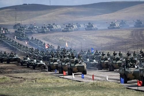 Ukraine: Có tới 265.500 quân Nga 'đang uy hiếp biên giới'