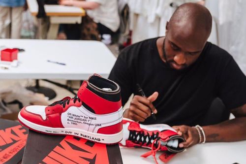 Nike vẫn thu lợi nhuận trong đại dịch