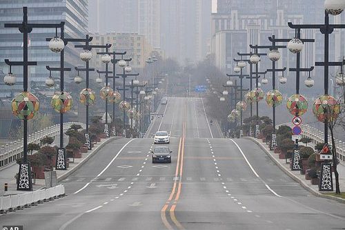Chiến lược chống COVID-19 của Trung Quốc gặp khó trước đợt phong tỏa lớn
