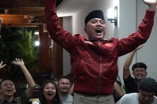 Chủ tịch LĐBĐ Indonesia suýt ngất sau trận thắng Singapore