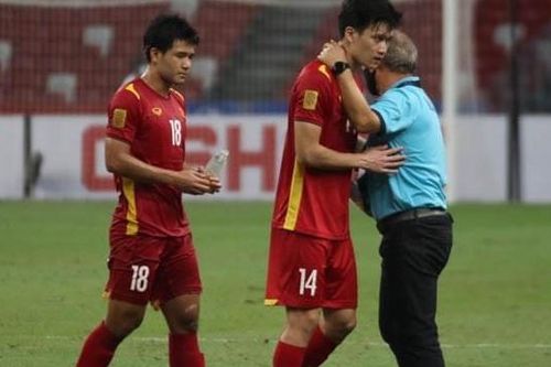 Danh sách tuyển Việt Nam đấu Thái Lan: Ông Park mất Duy Mạnh, chỉ đăng ký 2 thủ môn