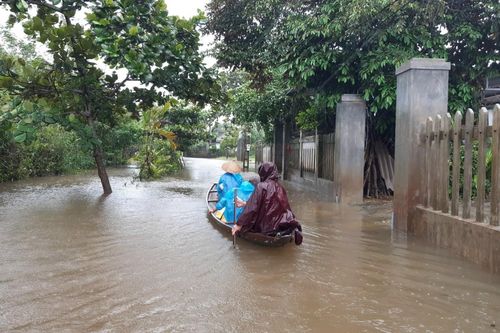 Thừa Thiên Huế: Mưa lớn khiến nhiều nơi bị sạt lở, di dời khẩn cấp nhiều hộ dân