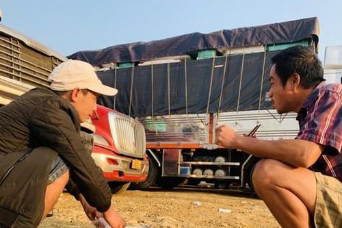 Lái xe, chủ hàng tiến thoái lưỡng nan