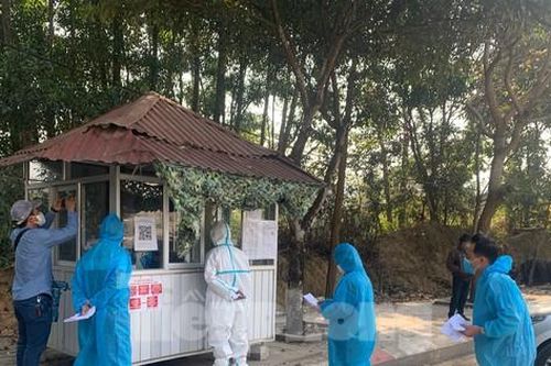 Lạng Sơn lập tổ kiểm soát và lắp đặt nhà vệ sinh di động cho khu tạm trú lái xe đường dài