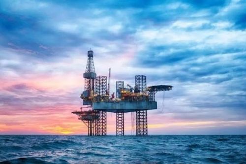 Tin thị trường: Ba Lan thực hiện các biện pháp giảm thuế xăng dầu, khí đốt