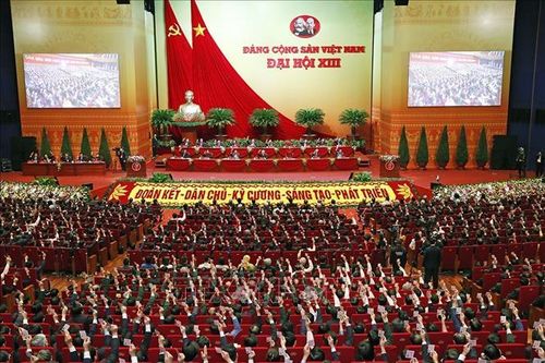 Nâng cao năng lực lãnh đạo của Đảng - Bài cuối: Công tác tư tưởng và vấn đề sống còn của thể chế