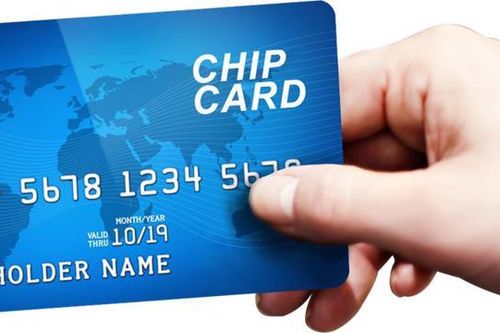 Ngân hàng chạy đua với thời gian chuyển đổi thẻ từ sang thẻ chip