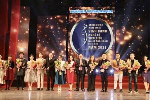Tỏa sáng những gương mặt nghệ thuật biểu diễn tiêu biểu năm 2021