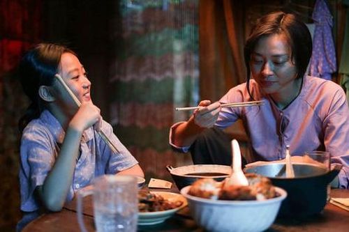 Hai Phượng 'cặp' với Bố già đến với khán giả Trung Đông