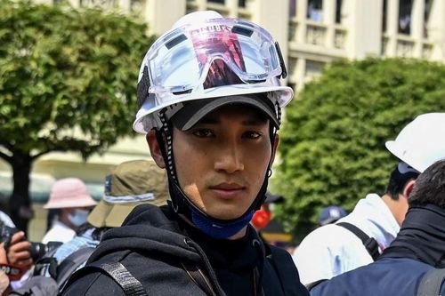 Myanmar phạt tù khổ sai nam người mẫu
