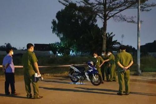Nam thanh niên tử vong cạnh xe máy trong khu công nghiệp