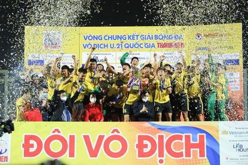 U21 Nutifood vô địch giải U21 quốc gia 2021