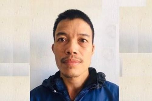 Khởi tố đối tượng vác dao chém hàng xóm vì đổ bê tông