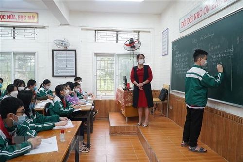 Nghệ An: Đảm bảo an toàn cho học sinh thành phố Vinh đi học trở lại