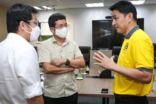 Kiatisak gặp bầu Hải và tiết lộ ước mơ lớn