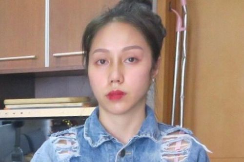 Vụ bé gái 8 tuổi bị bạo hành đến tử vong: Bố biết người tình đánh con nhưng không quyết liệt bảo vệ