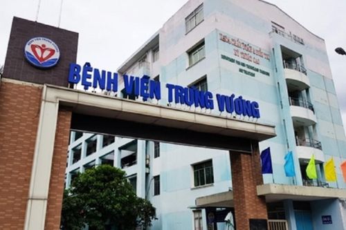 Trước thông tin PGĐ là 'ông nội cháu bé 8 tuổi tử vong do bị bạo hành', Bệnh viện Trưng Vương nói gì?
