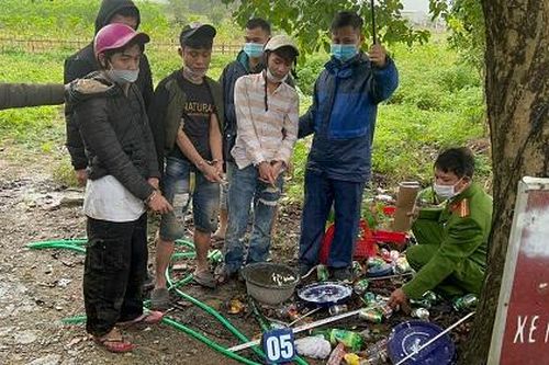 TT- Huế: Bắt 3 đối tượng vận chuyển gần 2000 viên ma túy
