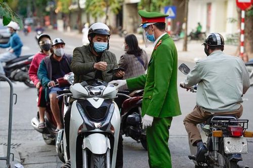 Hà Nội sẽ 'vỡ trận' nếu không quyết liệt phòng chống dịch