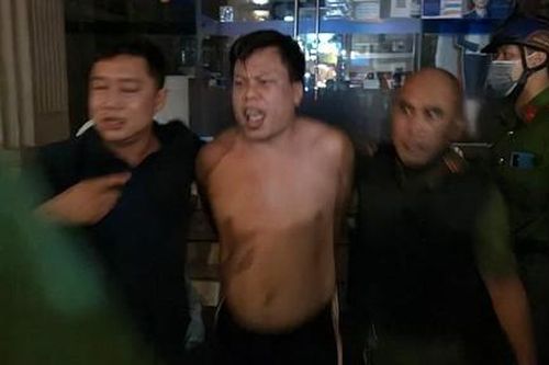 Một CSKV ở TPHCM bị đâm khi kiểm tra nhóm thanh niên nghi sử dụng ma túy