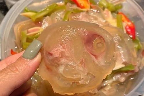 Gân bò muối rau tiến vua chua cay, giòn sần sật khiến chị em 'mê mẩn' đặt mua ăn Tết vừa lạ miệng lại đỡ ngấy