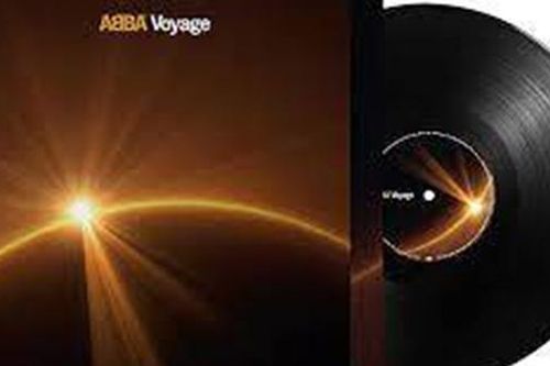 Album ca nhạc được tiêu thụ nhanh nhất trong năm 2021