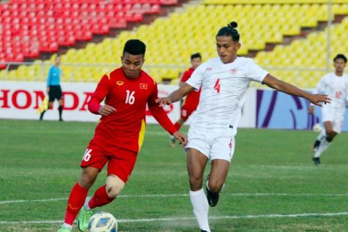 U23 Việt Nam dưới 'cái bóng' của đàn anh