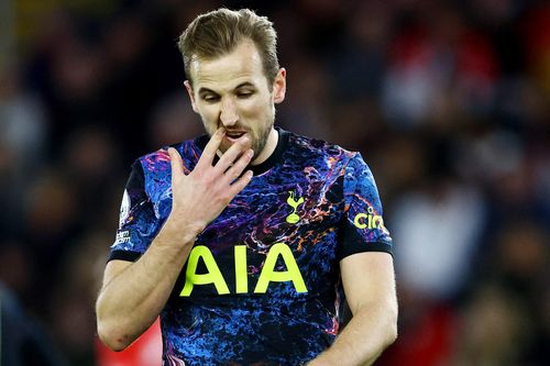 Tottenham bị 10 người Southampton cầm hòa