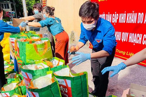Hoàn thành hỗ trợ 1 triệu 'Túi an sinh' tặng người dân vượt dịch