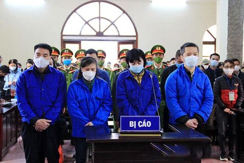 Tuyên án 8 bị cáo trong vụ án vi phạm quy định về đấu thầu tại Sở Y tế tỉnh Sơn La