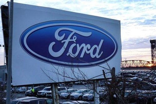 Ford lần đầu vượt qua đối thủ GM về giá trị thị trường