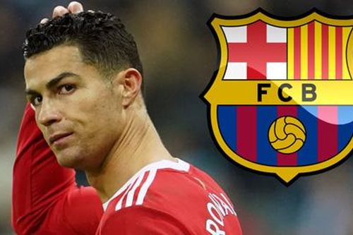 Sốc: Ronaldo tự ứng cử với Barca vì không hạnh phúc ở MU