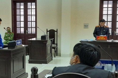 Bán ma túy, trữ 'hàng nóng' phòng thân lĩnh 16 năm tù