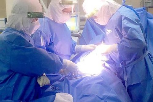 Sản phụ 40 tuổi mắc COVID-19, đái tháo đường nặng sinh con khỏe mạnh