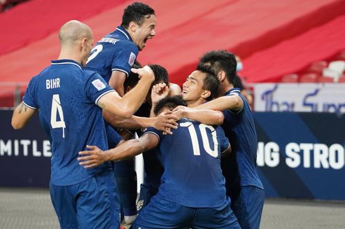 Tuyển Thái Lan chạm một tay vào chức vô địch AFF Cup 2020