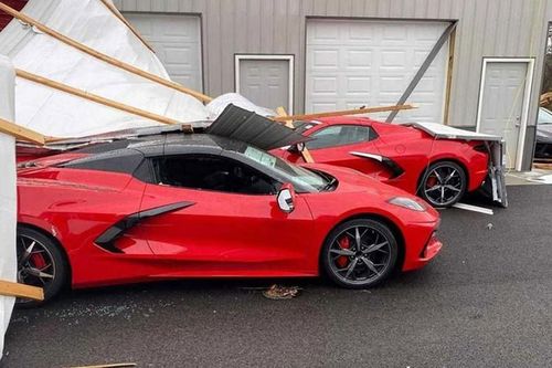 Dàn xe Chevrolet Corvette 2022 bị hỏng sau 'siêu bão', chờ tiêu hủy
