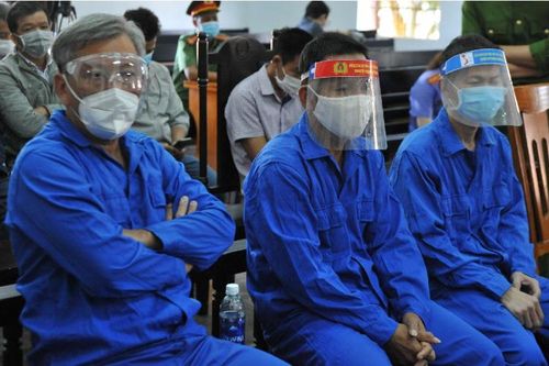 Ông trùm xăng giả Trịnh Sướng bị tuyên phạt 12 năm tù giam