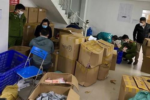 Phát hiện lượng lớn sản phẩm giảm, tăng cân trôi nổi của nữ doanh nhân 9X